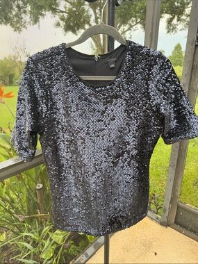 Ann Taylor navy blue Sequin Short Sleeve Crewneck Top